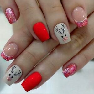 Pretty in Pink Reindeer Short Square Shape Press Nail Set
